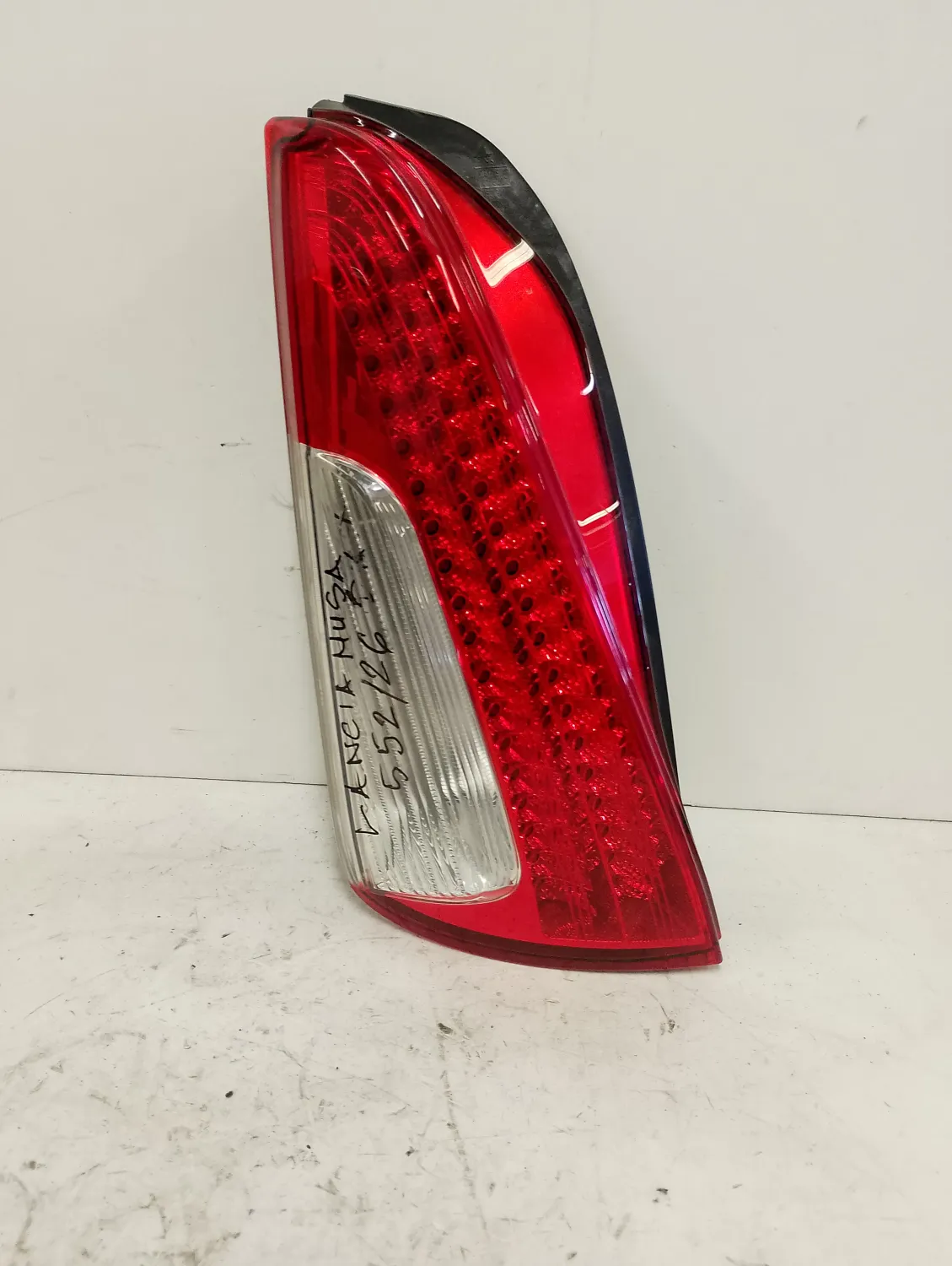 Faro posteriore sinistro Lancia Musa (2004 – 2008) 1.4 70 KW benzina 51884859 843A1000