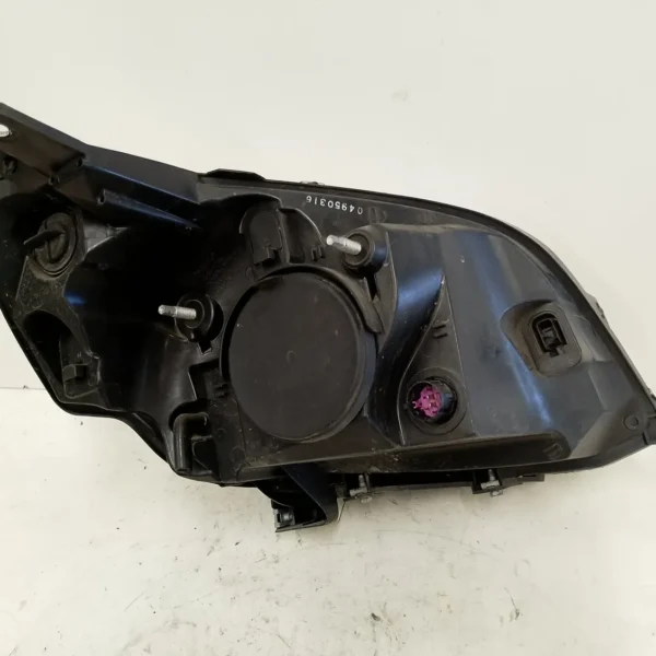 Faro ant. sinistro Fiat Fiorino (2007 – 2016) 1.4 57 KW benzina/metano 1353198080 350A1000