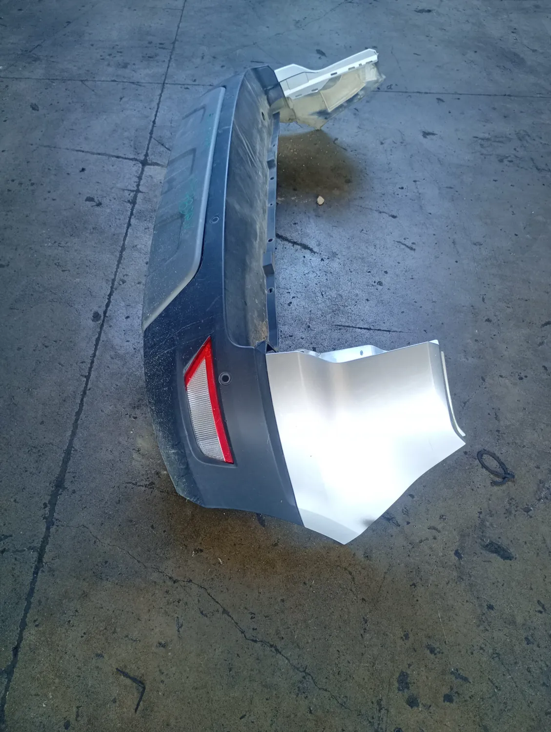 Paraurti posteriore Ford Ecosport (2017 – 2023) 1.5 73 KW diesel 2251044 Z2JA