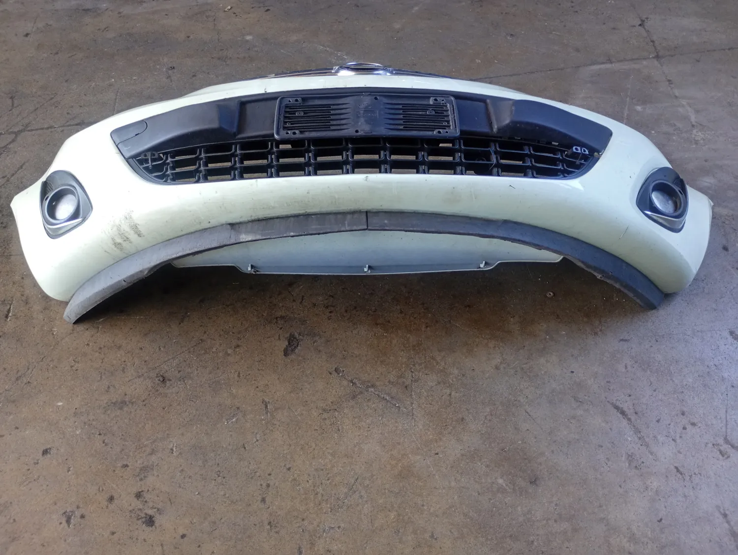 Paraurti anteriore Opel Corsa (2011 – 2015) 1.3 55 KW diesel 95508031 A13DTC