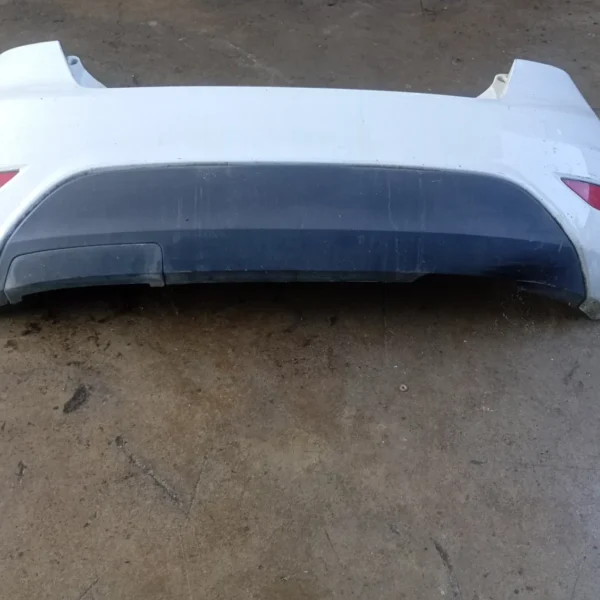 Paraurti posteriore Ford Fiesta (2008 – 2013) 1.4 50 KW diesel 1730685 F6JD