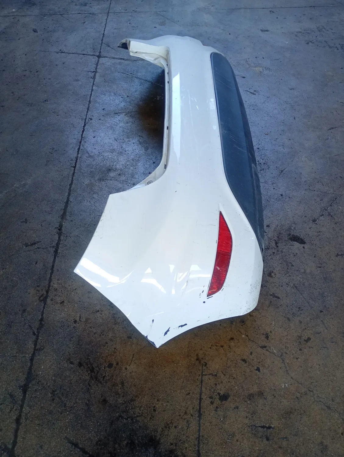 Paraurti posteriore Ford Fiesta (2008 – 2013) 1.4 50 KW diesel 1730685 F6JD
