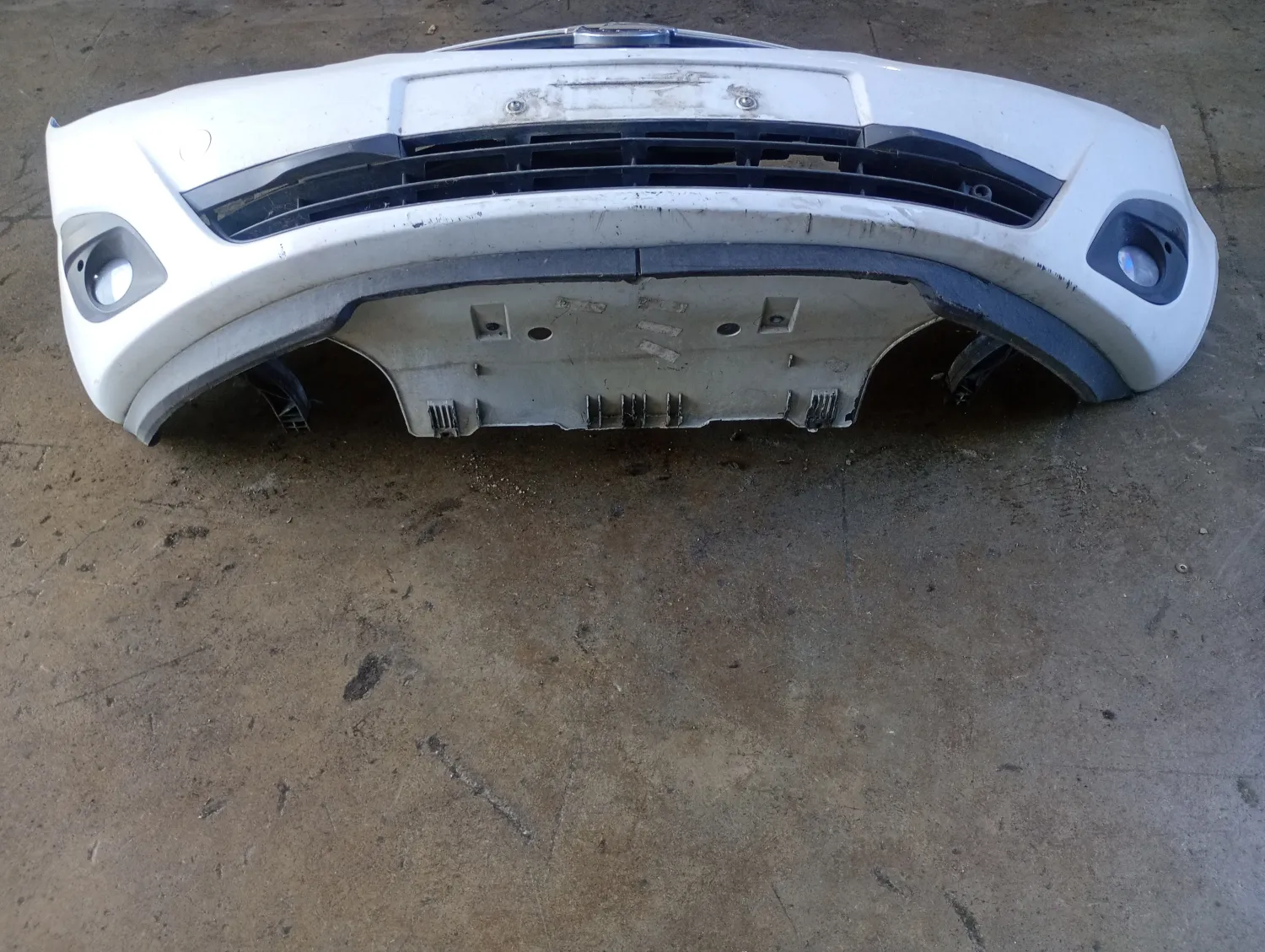 Paraurti anteriore Opel Meriva (2010 – oggi) 1.4 74 KW benzina 93168449 A14XER