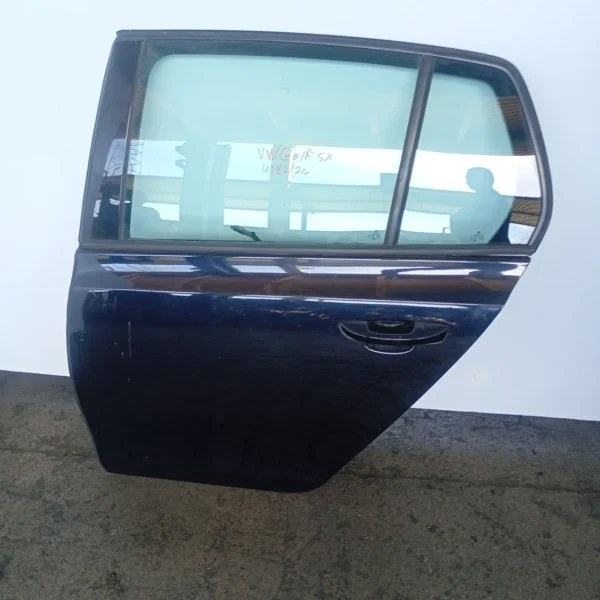 Porta posteriore sinistra Volkswagen Golf (2008 – oggi) 1.4 90 KW benzina 5K6833055K CAX