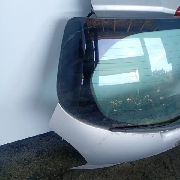 Portellone post. Peugeot 208 (2012 – 2015) 1.4 50 KW diesel 9810682180 8H01