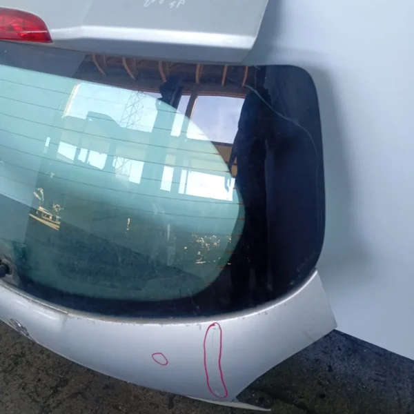Portellone post. Peugeot 208 (2012 – 2015) 1.4 50 KW diesel 9810682180 8H01