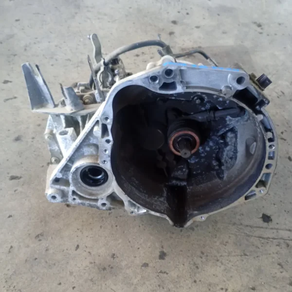 Cambio completo Nissan Micra (2005 – oggi) 1.4 65 KW benzina 32010AX606 CR14