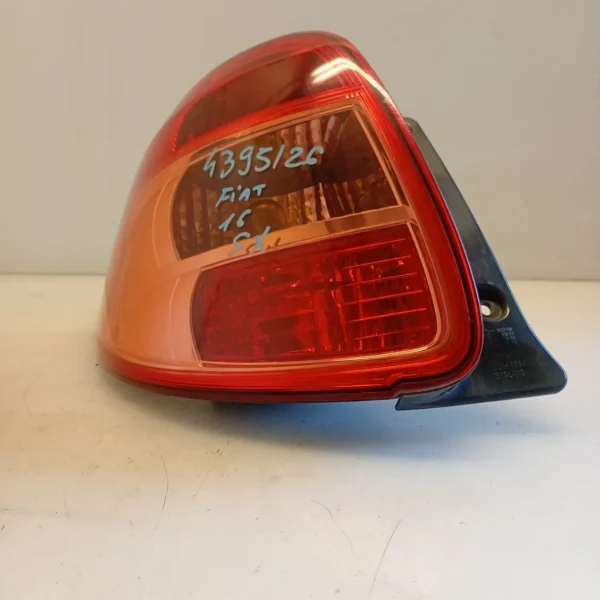 Faro posteriore sinistro Fiat Sedici 4×4 (2006 – 2011) 1.6 79 KW benzina 71742462 M16A