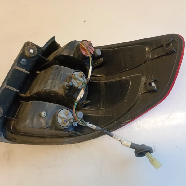 Faro posteriore sinistro Fiat Sedici 4×4 (2006 – 2011) 1.6 79 KW benzina 71742462 M16A