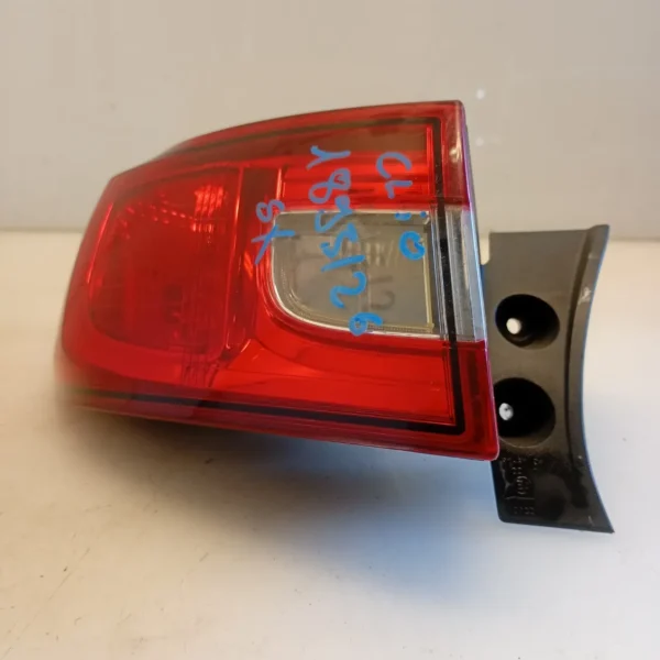Faro posteriore est. sinistro Renault Clio 4a Serie (2012 – 2016) 1.1 54 KW 265554091R D4F P7