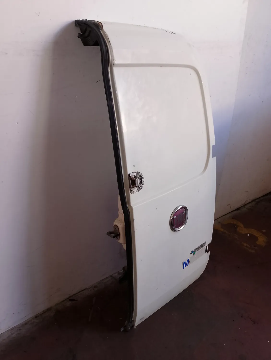 Battente post. destro Fiat Fiorino (2007 – 2016) 1.4 57 KW benzina/metano 1393311080 350A1000