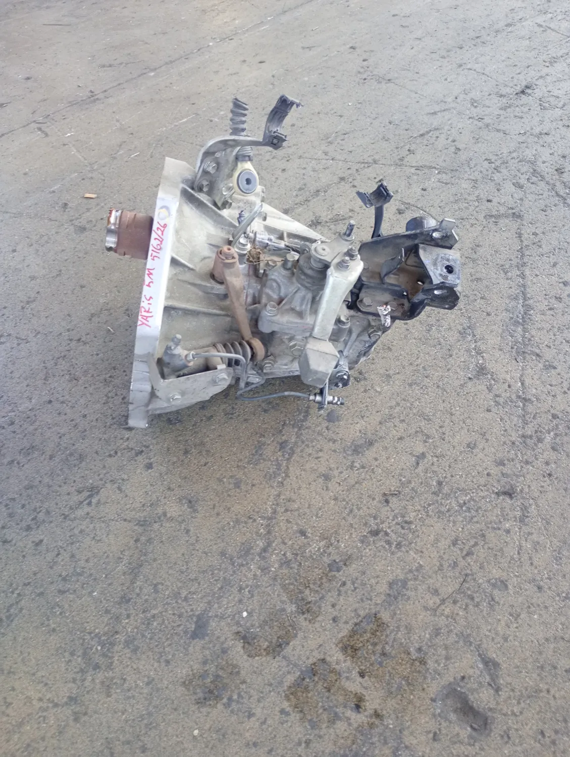 Cambio completo Toyota Yaris (2011 – 2015) 1.0 51 KW benzina 303000D190 1KR FE