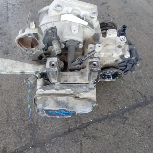 Cambio-5 marce Volkswagen Polo (2009 – 2014) 1.6 66 KW diesel CAY