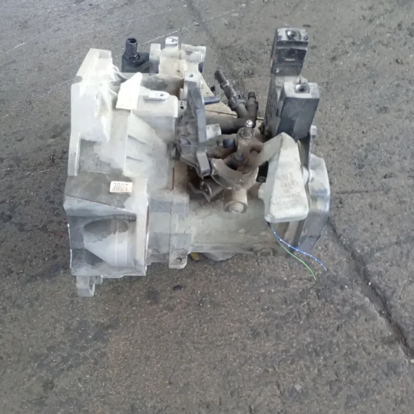 Cambio-5 marce Volkswagen Polo (2009 – 2014) 1.6 66 KW diesel CAY