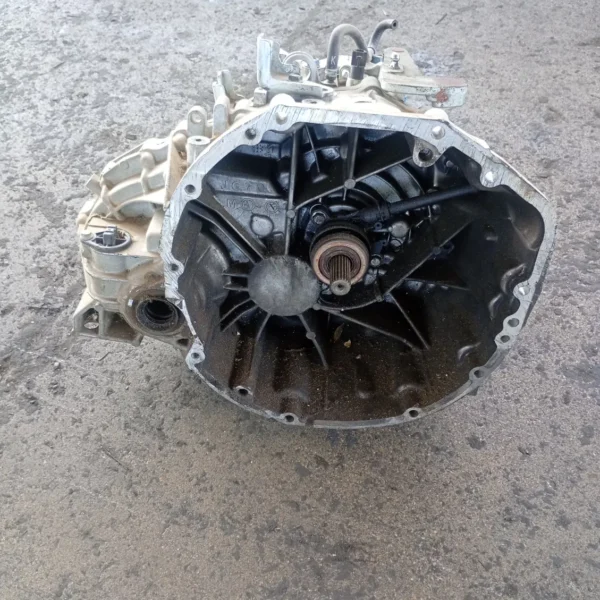 Cambio completo Nissan Qashqai (2007 – 2010) 2.0 110 KW diesel 32010JG70E M9R