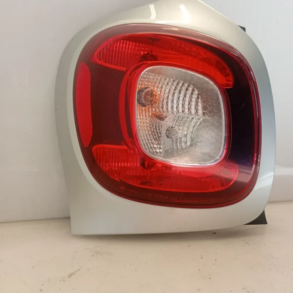 Faro posteriore sinistro Smart Fortwo (2014 – 2020) 1.0 52 KW benzina A4539063100 H4D