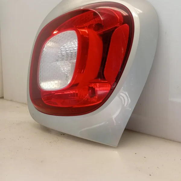 Faro posteriore destro Smart Fortwo (2014 – 2020) 1.0 52 KW benzina A4539063200 H4D