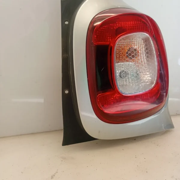 Faro posteriore destro Smart Fortwo (2014 – 2020) 1.0 52 KW benzina A4539063200 H4D
