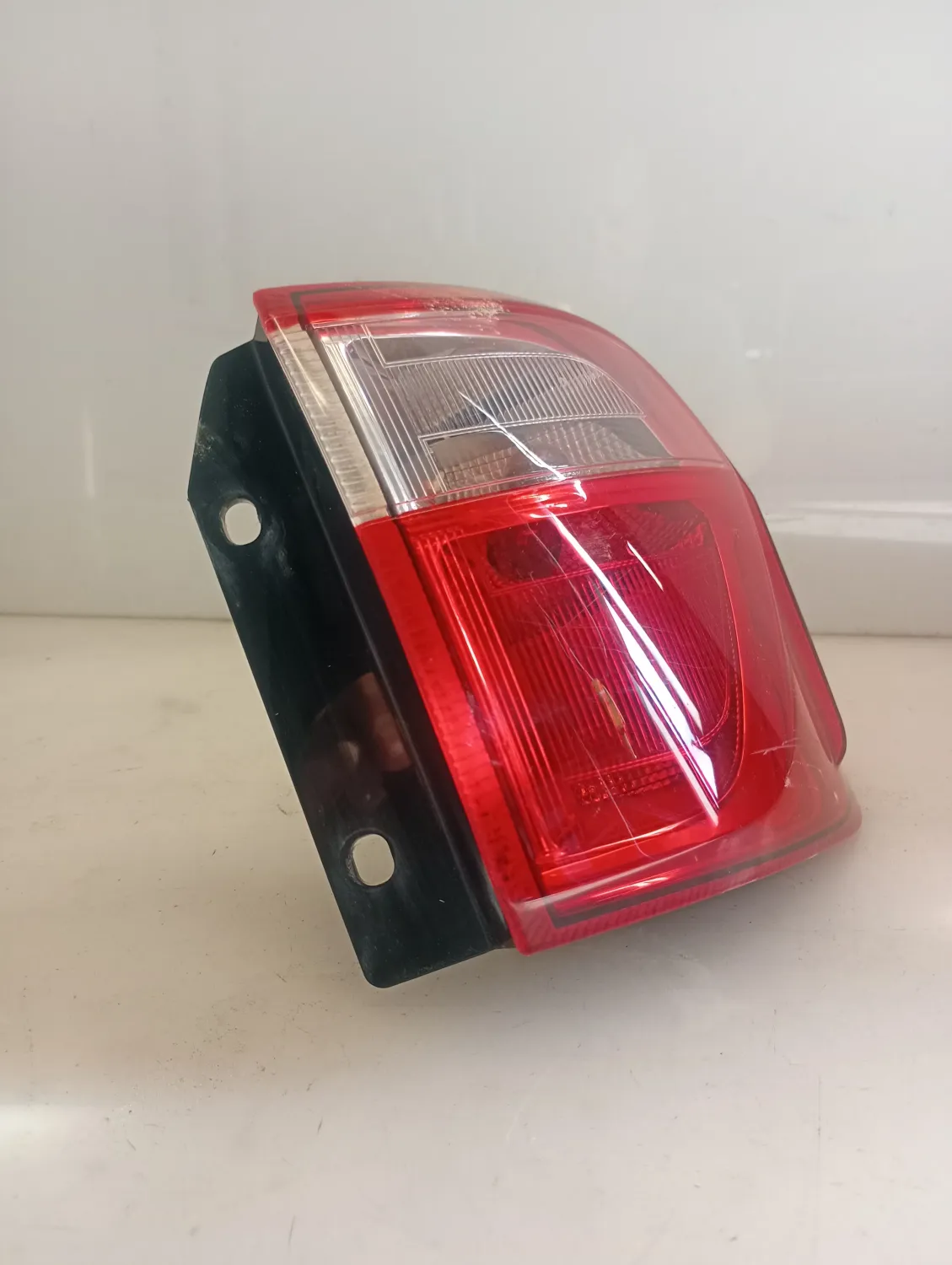 Faro posteriore est. sinistro Ford Ecosport (2017 – 2023) 1.5 73 KW diesel 2304083 Z2JA