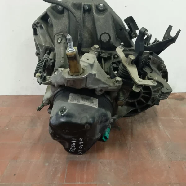 Cambio completo Renault Clio 4a Serie (2012 – 2016) 1.5 66 KW diesel 320102623R K9K C6