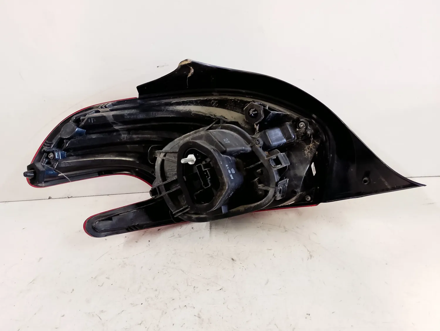 Faro posteriore destro Peugeot 208 (2015 – 2020) 1.2 60 KW benzina 9825601180 HM01