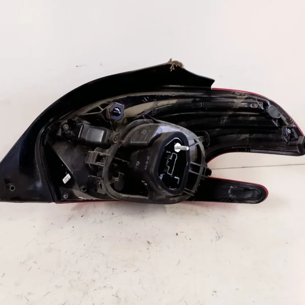 Faro posteriore sinistro Peugeot 208 (2015 – 2020) 1.2 60 KW benzina 9825601280 HM01