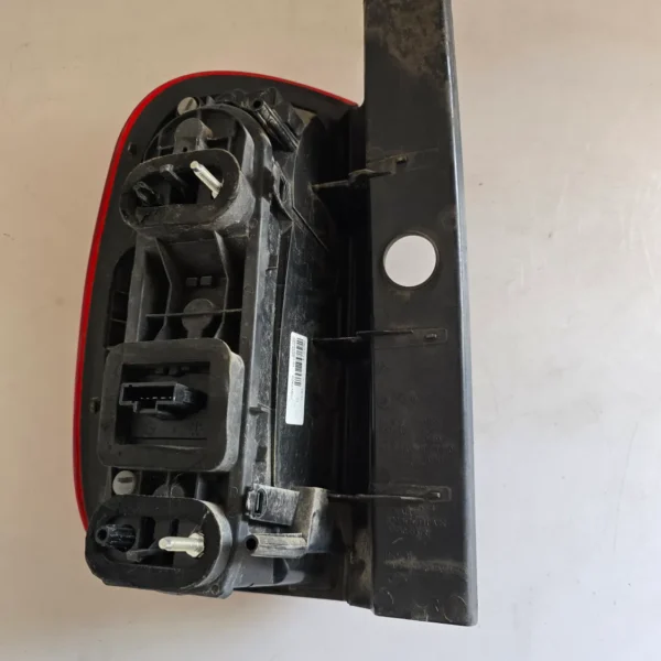 Faro posteriore destro Dacia Duster (2013 – 2018) 1.5 80 KW diesel 265506837R K9K R8