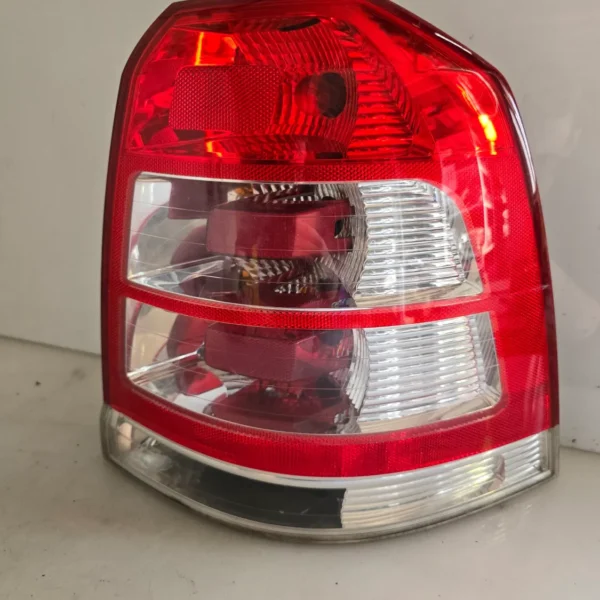 Faro posteriore destro Opel Zafira (2005 – oggi) 1.6 110 KW benzina/metano 95512600 Z16XNT