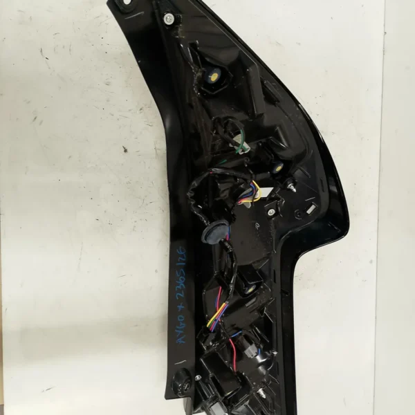 Faro posteriore destro Toyota Aygo X (2022 – oggi) 1.0 53 KW benzina 815510H180 1KR