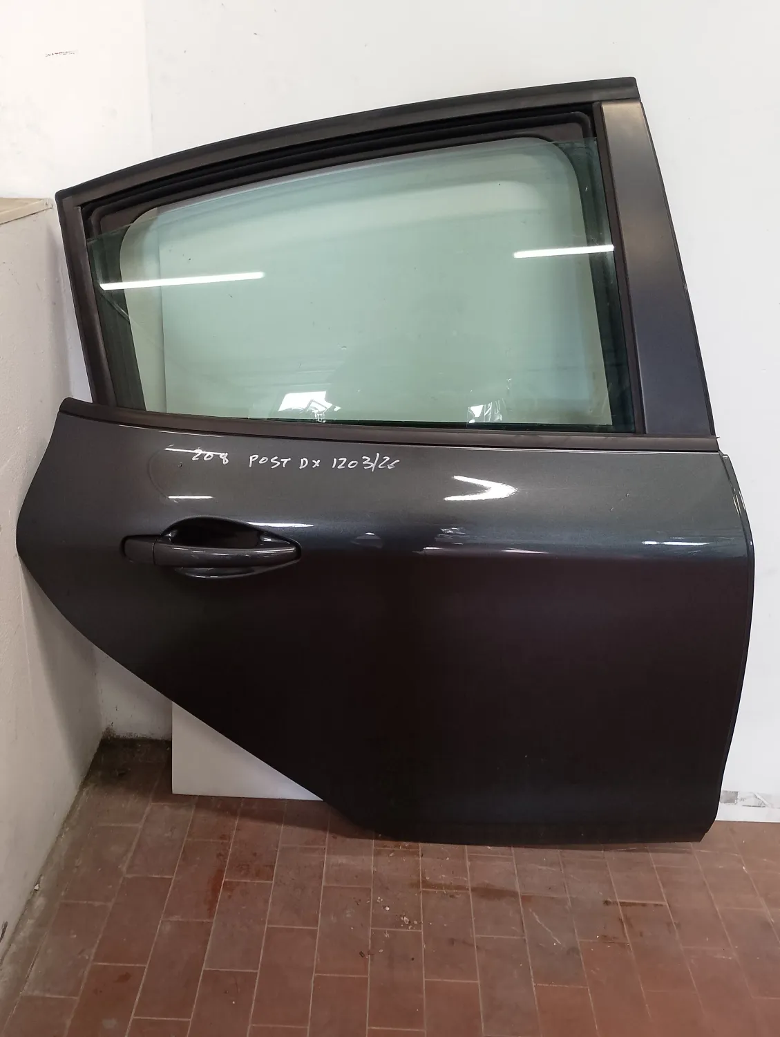 Porta posteriore destra Peugeot 208 (2015 – 2020) 1.2 60 KW benzina 9671907480 HM01