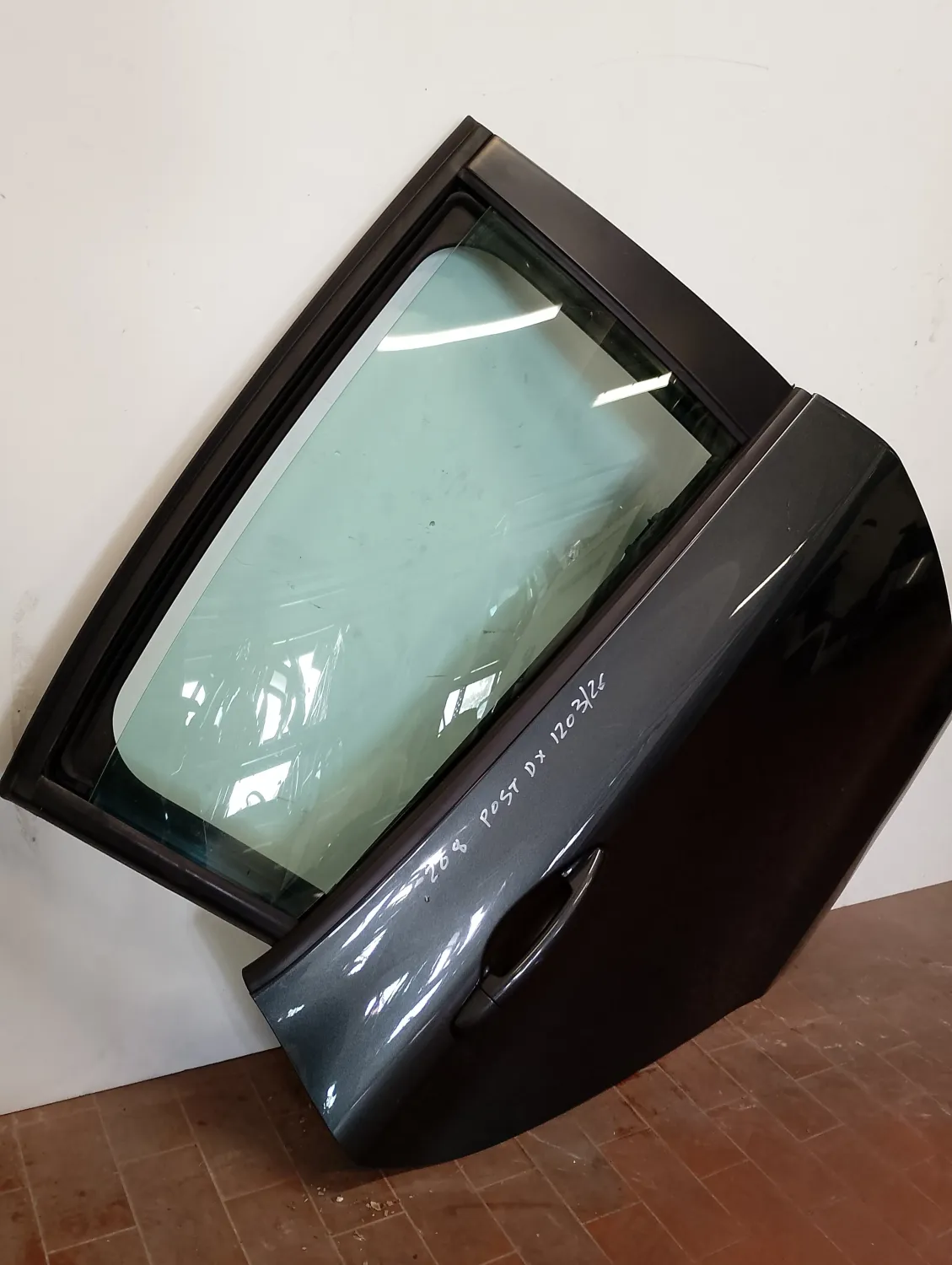 Porta posteriore destra Peugeot 208 (2015 – 2020) 1.2 60 KW benzina 9671907480 HM01