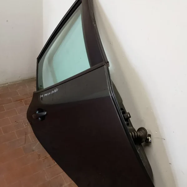 Porta posteriore destra Peugeot 208 (2015 – 2020) 1.2 60 KW benzina 9671907480 HM01