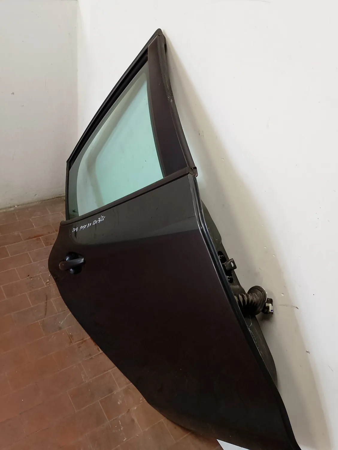 Porta posteriore destra Peugeot 208 (2015 – 2020) 1.2 60 KW benzina 9671907480 HM01