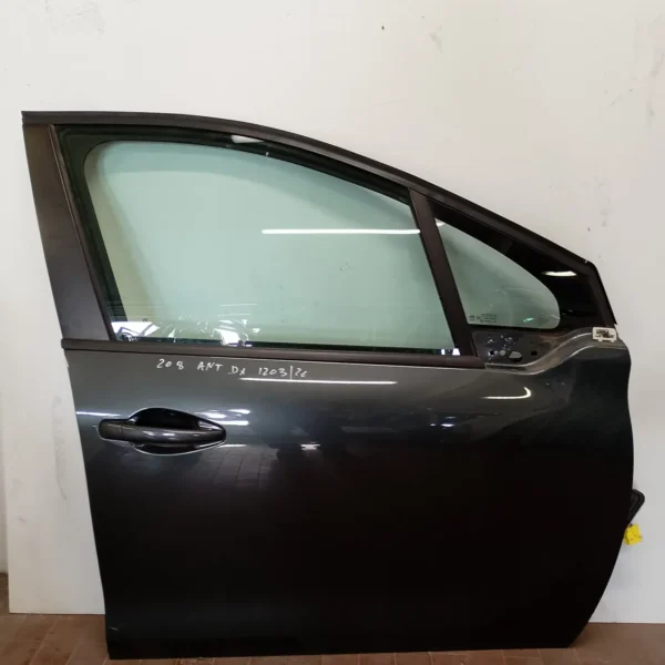 Porta anteriore destra Peugeot 208 (2015 – 2020) 1.2 60 KW benzina 9807820680 HM01