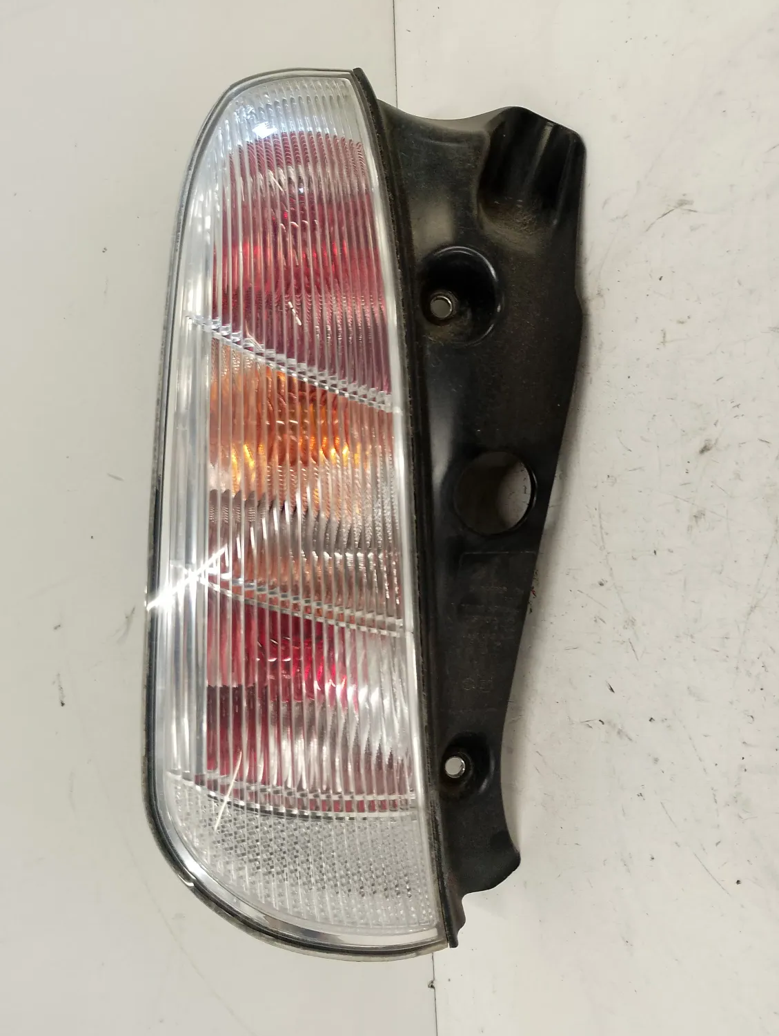 Faro posteriore sinistro Lancia Ypsilon (2008 – 2013) 1.2 51 KW benzina 51786658 169A4000