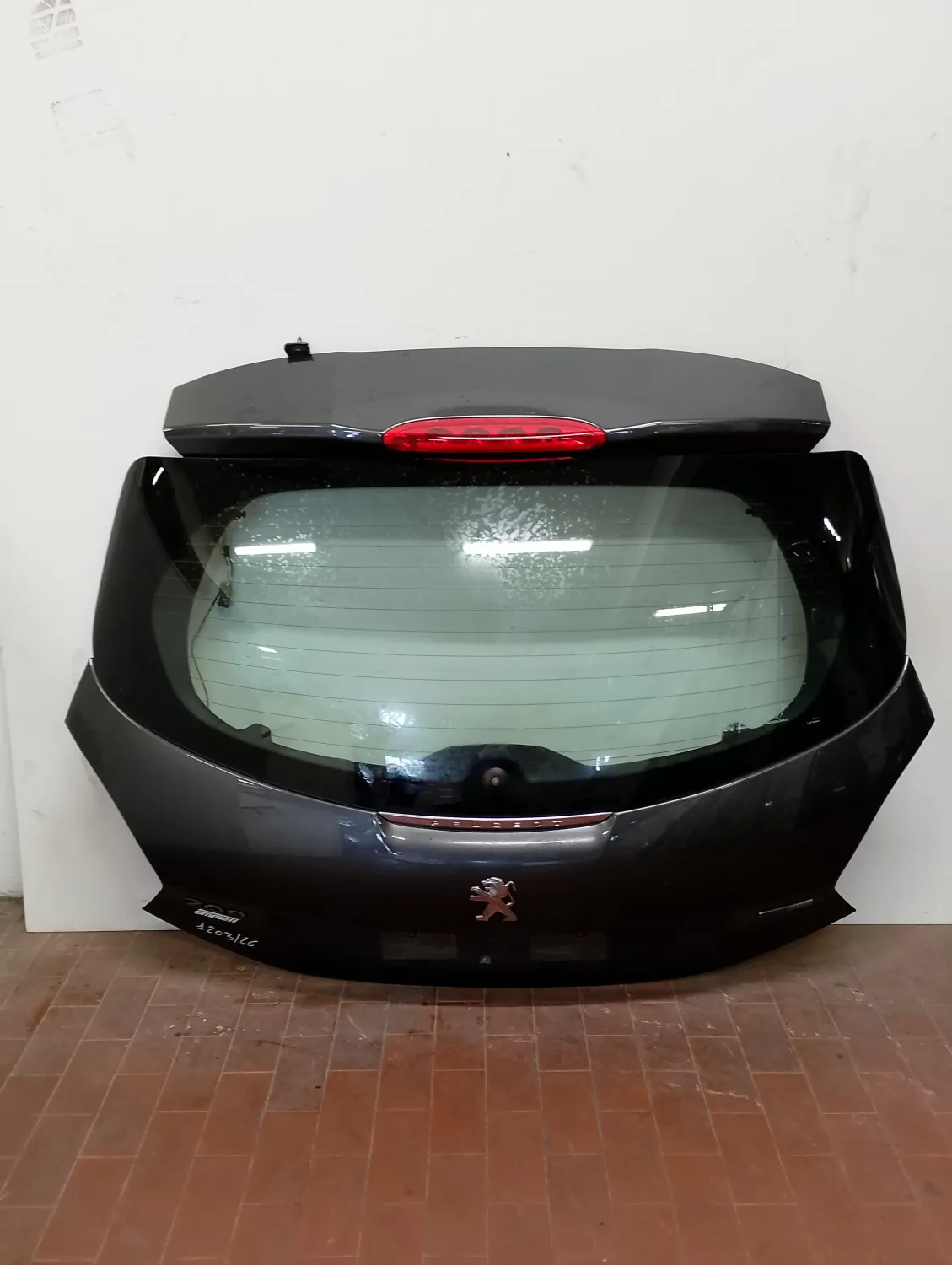 Portellone post. Peugeot 208 (2015 – 2020) 1.2 60 KW benzina 9810682180 HM01