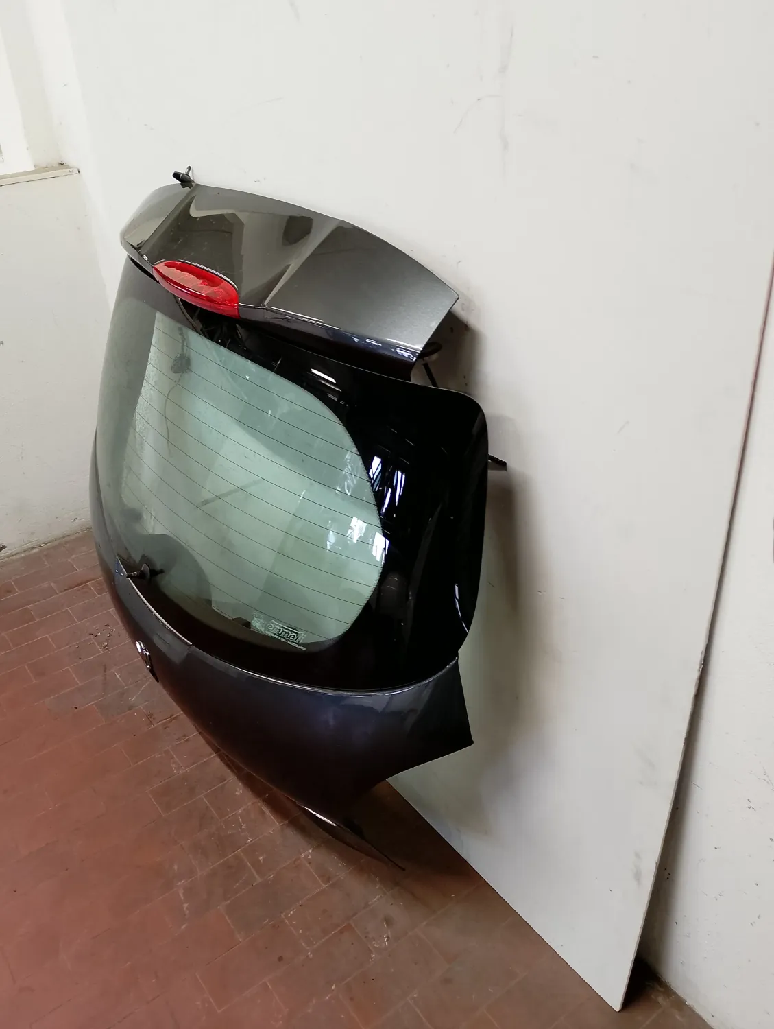 Portellone post. Peugeot 208 (2015 – 2020) 1.2 60 KW benzina 9810682180 HM01