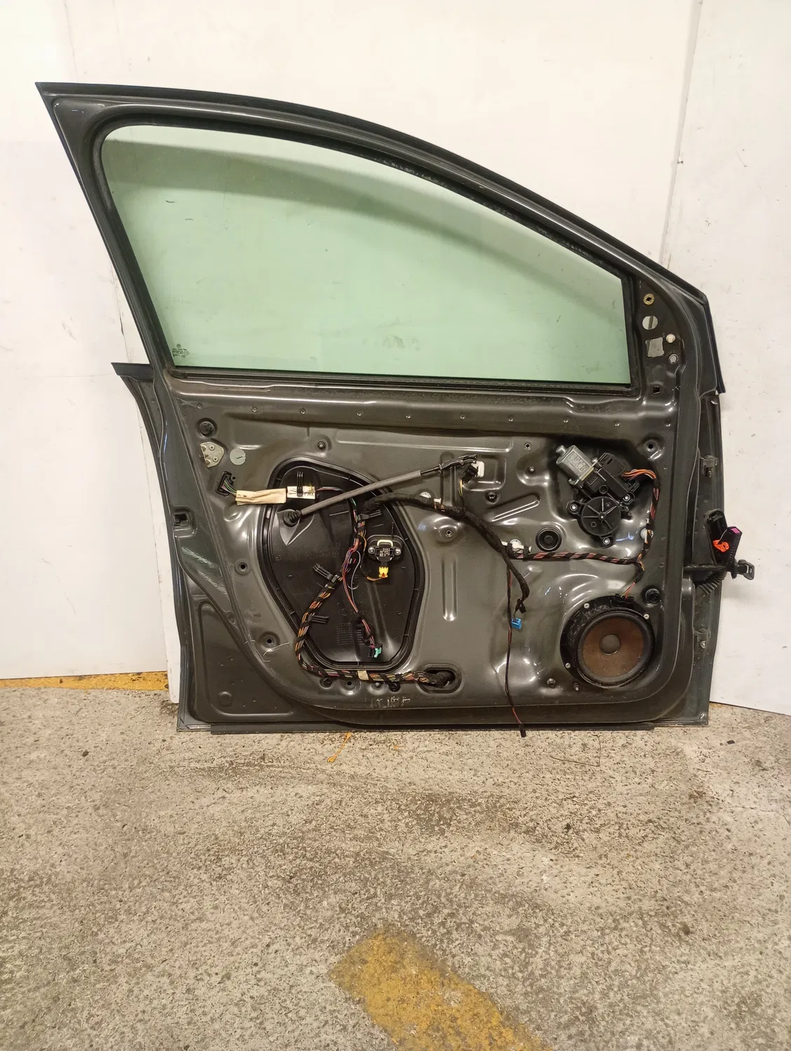 Porta anteriore sinistra Volkswagen Polo (2009 – 2014) 1.6 66 KW diesel 6R3831055J CAY