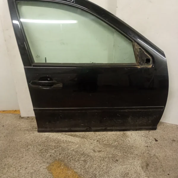 Porta anteriore destra Volkswagen Golf (1997 – 2006) 1.9 74 KW diesel 1J4831056H ATD