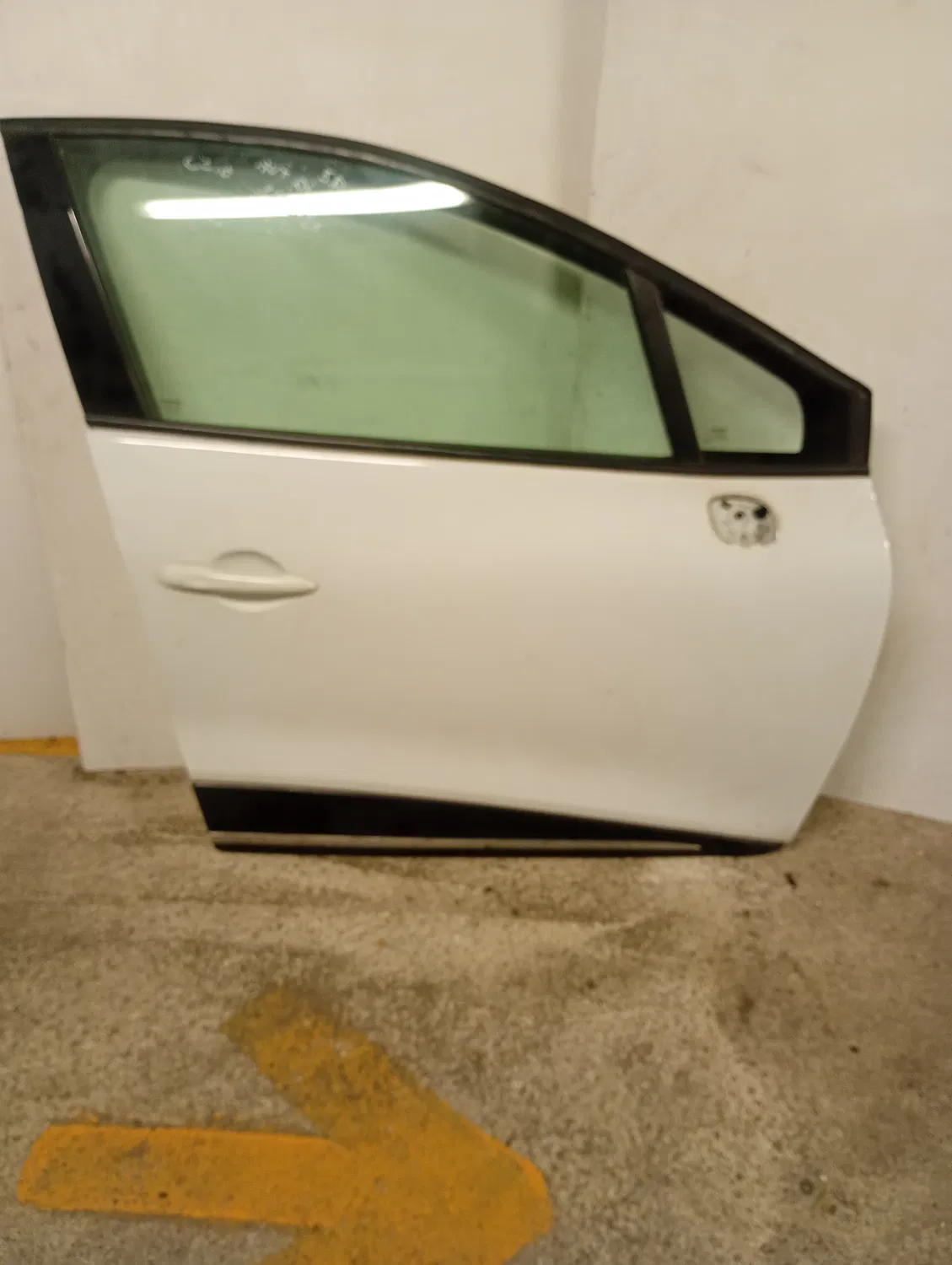 Porta anteriore destra Renault Clio 4a Serie (2012 – 2016) 1.1 54 KW 801008302R D4F P7
