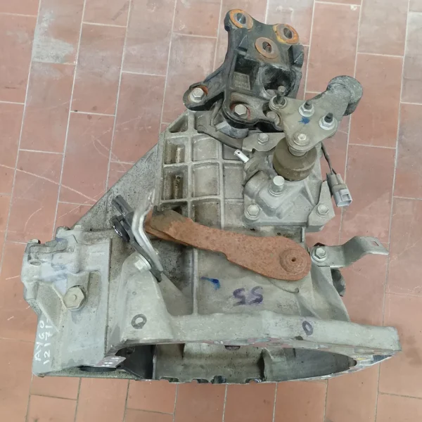 Cambio completo Toyota Aygo 2a Serie (2018 – oggi) 1.0 53 KW benzina 303000H060 1KR