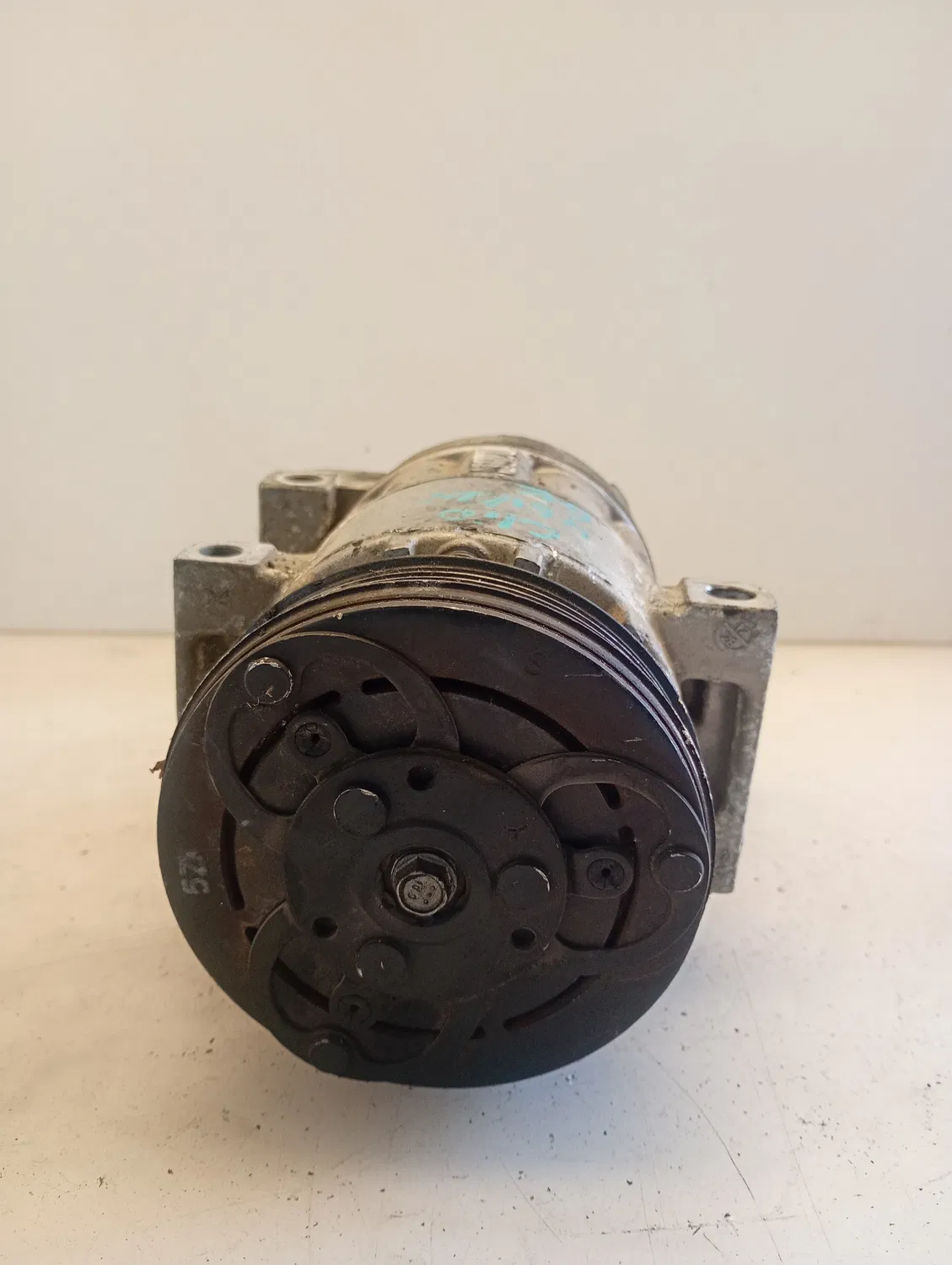Compressore a/c Renault Clio 4a Serie (2012 – 2016) 1.1 54 KW benzina 926009582R D4F D7