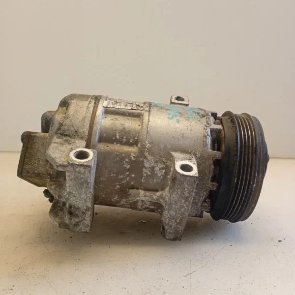 Compressore a/c Renault Clio 4a Serie (2012 – 2016) 1.1 54 KW benzina 926009582R D4F D7