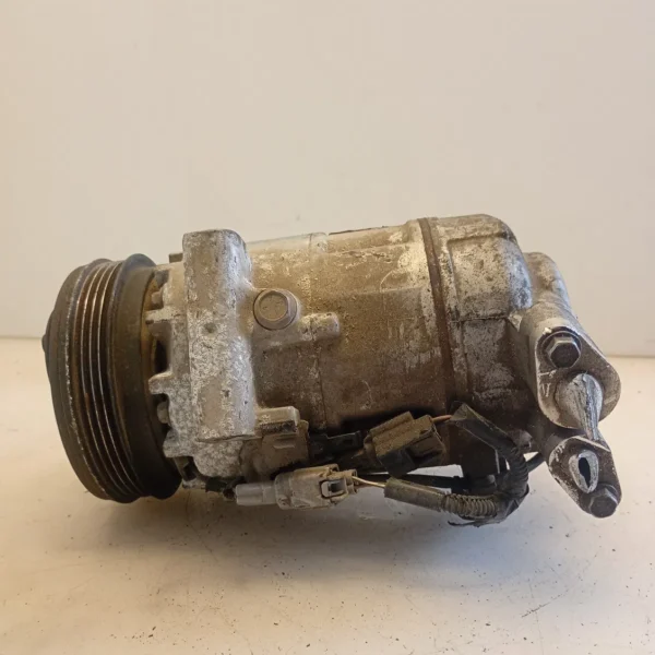 Compressore a/c Renault Clio 4a Serie (2012 – 2016) 1.1 54 KW benzina 926009582R D4F D7