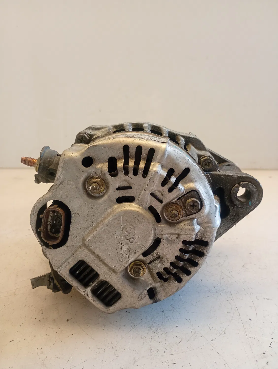 Alternatore Toyota Yaris (2001 – 2005) 1.0 48 KW benzina 270600J010 1SZ FE