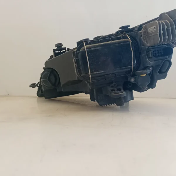 Faro ant. destro Seat Leon (2012 – 2017) 1.6 77 KW diesel 5F1941008E CLH