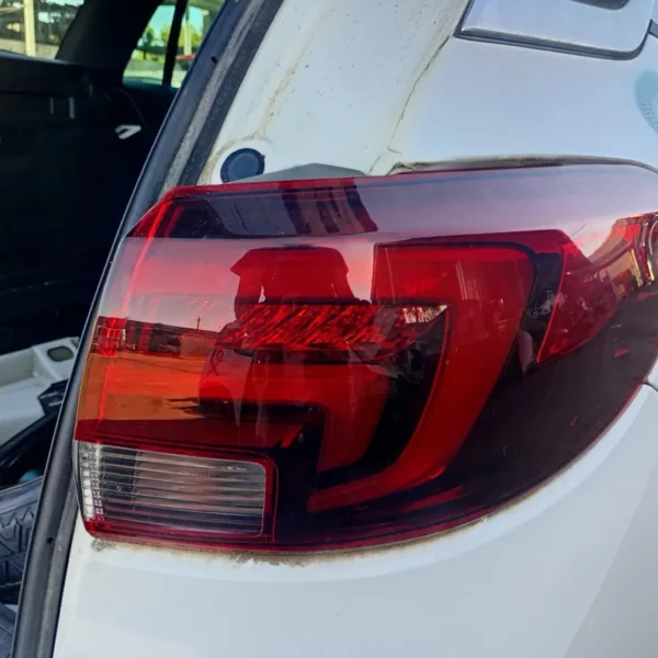 Faro posteriore est. destro Opel Astra (2015 – 2022) 1.5 77 KW diesel 39077377 LXD