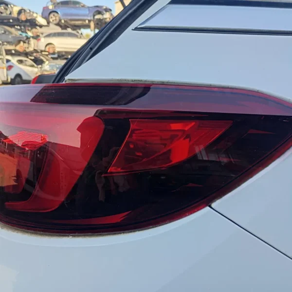 Faro posteriore est. destro Opel Astra (2015 – 2022) 1.5 77 KW diesel 39077377 LXD