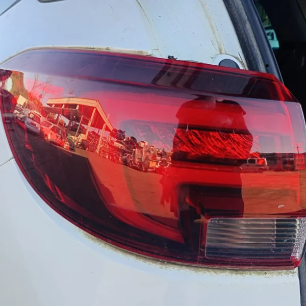 Faro posteriore est. sinistro Opel Astra (2015 – 2022) 1.5 77 KW diesel 39077376 LXD
