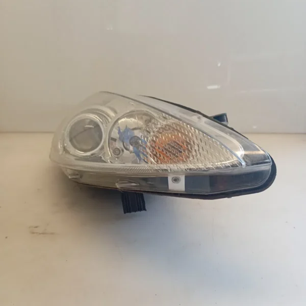 Faro ant. destro Ford Fiesta (2008 – 2013) 1.4 50 KW diesel 1740029 F6JD